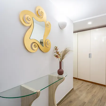 Apartment Iflat Campo De Fiori's Comfy Gem