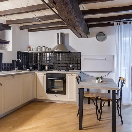 Iflat Campo De Fiori's Comfy Gem Apartment *