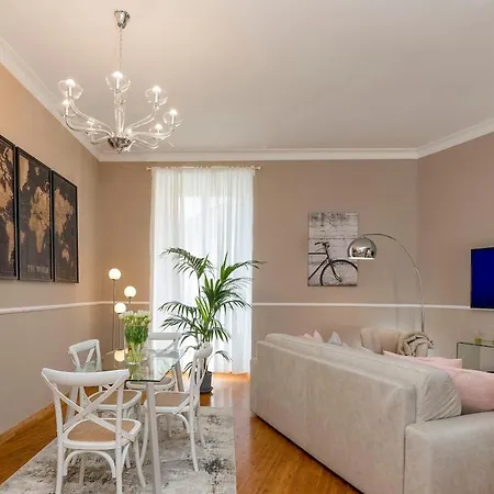 Apartment Maisondesfleurs