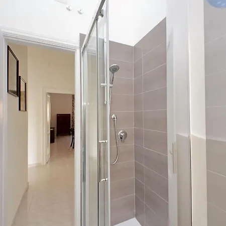 New Comfortable 2 Bedroom Della Vittoria By Halldis *