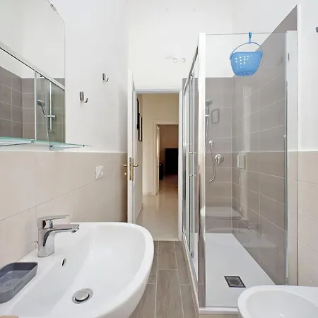 Apartment New Comfortable 2 Bedroom Della Vittoria By Halldis Rome