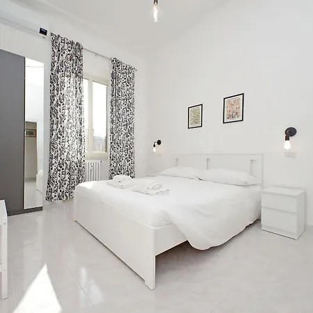 New Comfortable 2 Bedroom Della Vittoria By Halldis