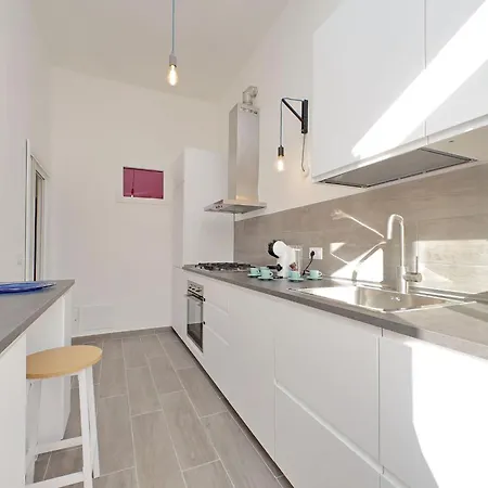 New Comfortable 2 Bedroom Della Vittoria By Halldis Apartment