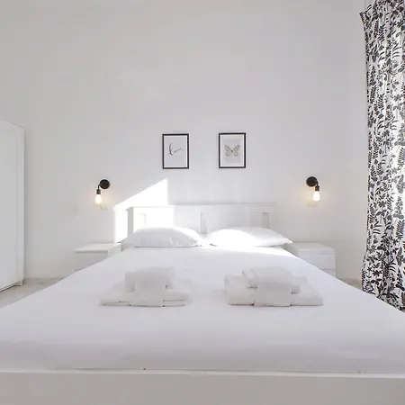 New Comfortable 2 Bedroom Della Vittoria By Halldis Apartment *