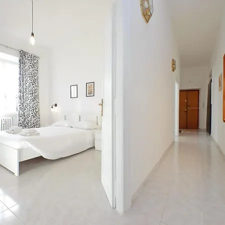 Apartment New Comfortable 2 Bedroom Della Vittoria By Halldis *