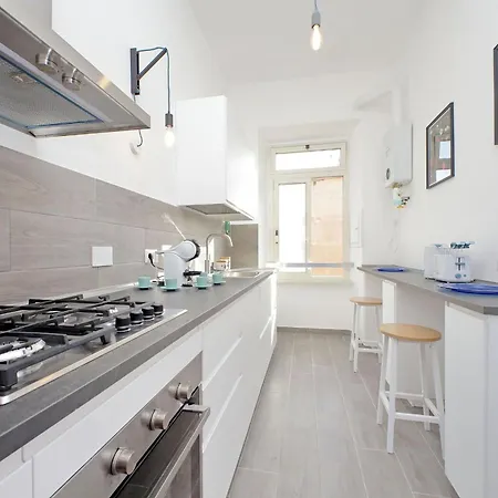 Apartment New Comfortable 2 Bedroom Della Vittoria By Halldis Rome