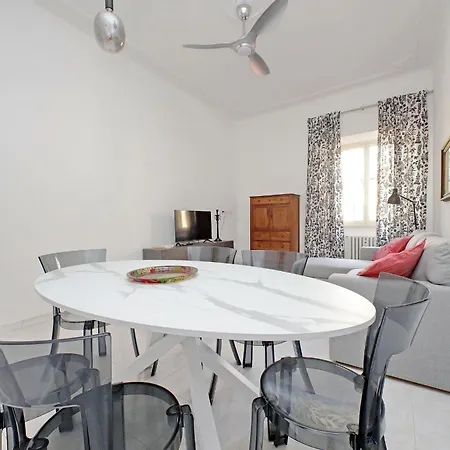 New Comfortable 2 Bedroom Della Vittoria By Halldis