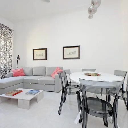 New Comfortable 2 Bedroom Della Vittoria By Halldis Apartment *