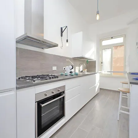 New Comfortable 2 Bedroom Della Vittoria By Halldis Rome