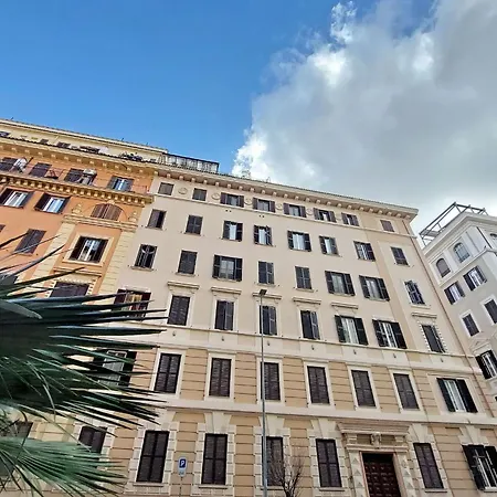 Apartment New Comfortable 2 Bedroom Della Vittoria By Halldis