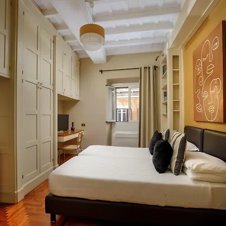 Condotti Boutique 4*