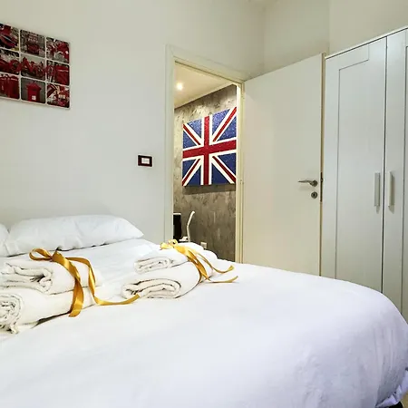 Apartment Metro B - Crimson Chic Eleganza Romana *