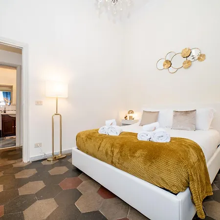 Stella Luxury House - Lombardia Apartment *