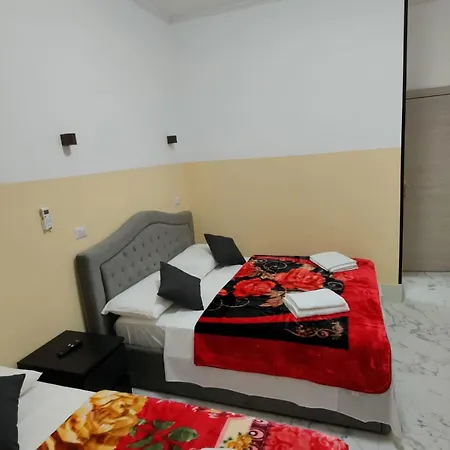 بيت ضيافة Rattazzi Centro *