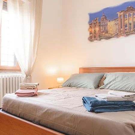 Domus Rosaria Apartment *