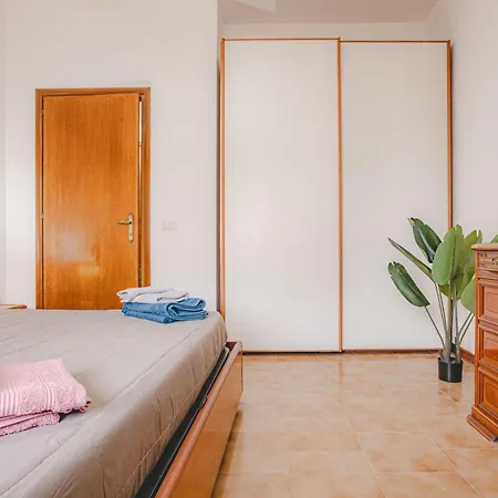 Domus Rosaria Apartment Rome
