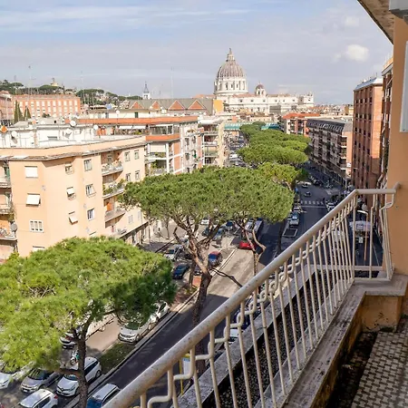 Vatican Views Elegant Spacious E Unforgettable Apartment *