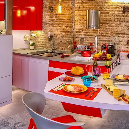 Exclusive Retreat Between History And Comfort Apartment