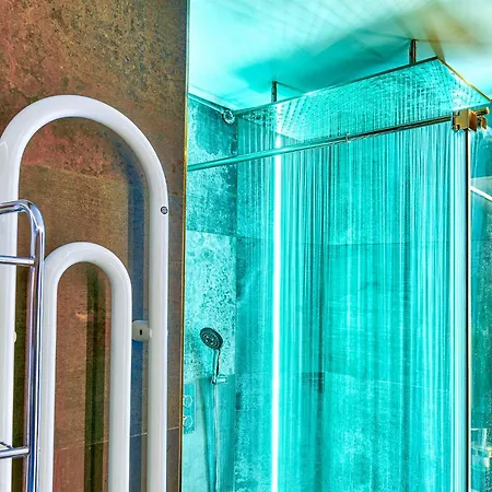 Exclusive Retreat Between History And Comfort Apartment *
