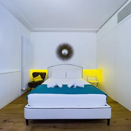 Apartment Gold 5 Minuti Dal Colosseo Rome