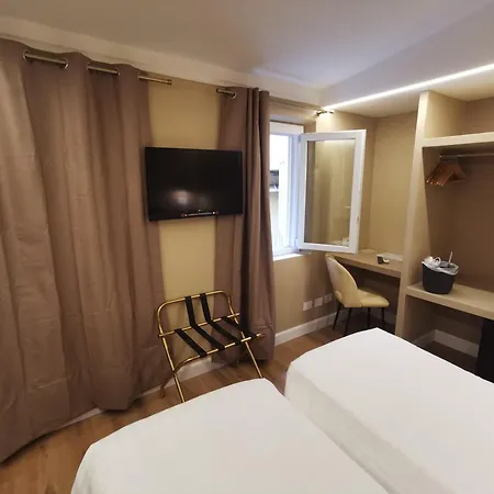 Fiori Hotel