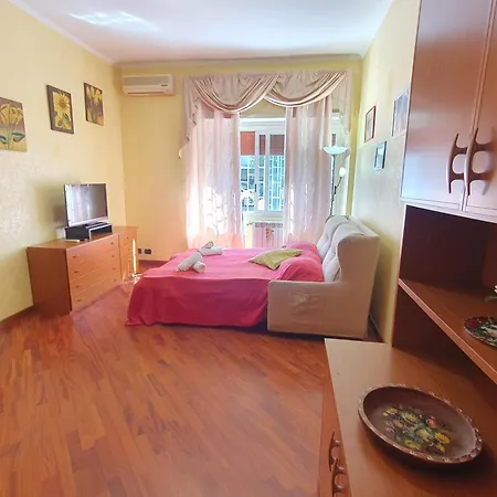 Domus Monteverde Apartment *