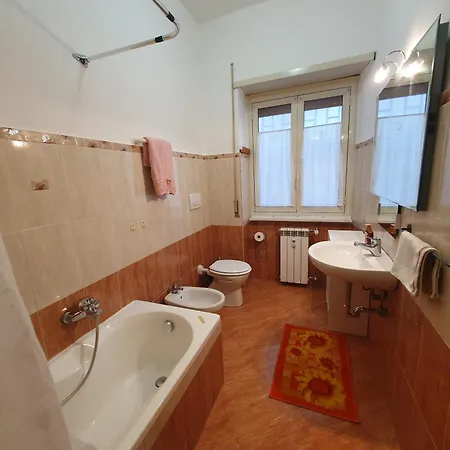 Domus Monteverde Apartment