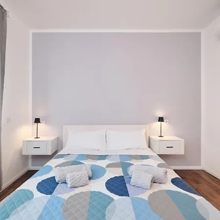 Apartment New Gens Iulia 2 Min Da Stazione Trastevere *