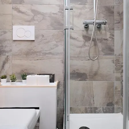 Apartment New Gens Iulia 2 Min Da Stazione Trastevere *