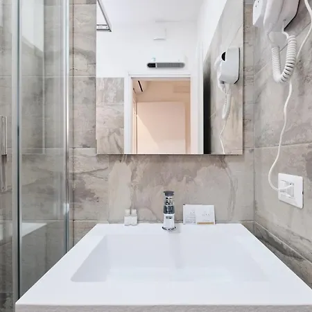 Apartment New Gens Iulia 2 Min Da Stazione Trastevere