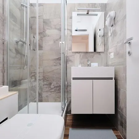 New Gens Iulia 2 Min Da Stazione Trastevere Apartment *