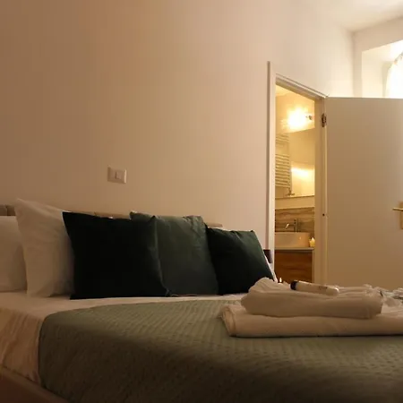 Apartment Hideaway 65 - By St Peter's *