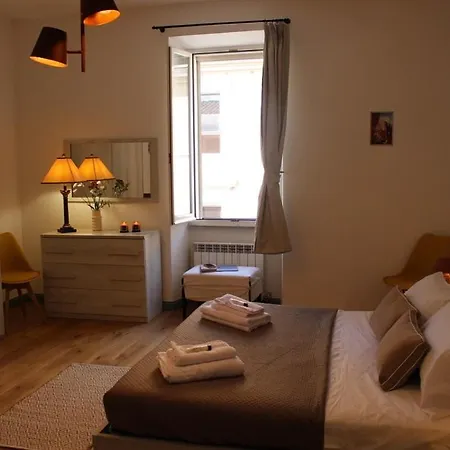 Hideaway 65 - By St Peter's Apartment