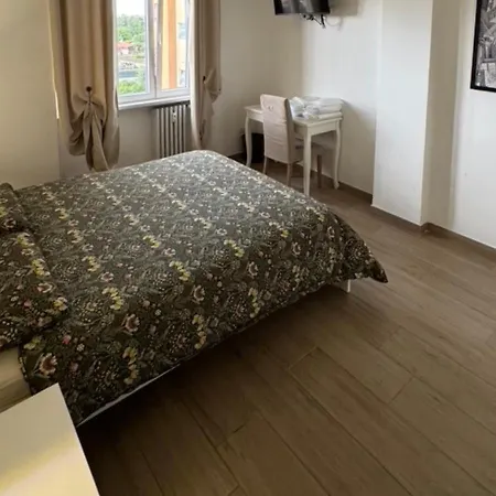 Grazioso Tiburtina - 3 Bedrooms Apartamento *