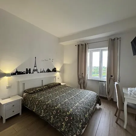 Grazioso Tiburtina - 3 Bedrooms * Roma