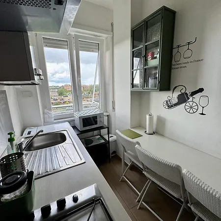 Apartamento Grazioso Tiburtina - 3 Bedrooms Roma