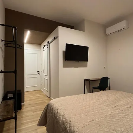 Eva Guest house *