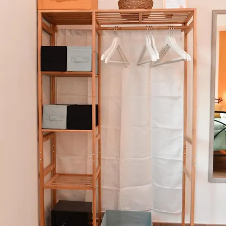 Bed & Breakfast Nest House *