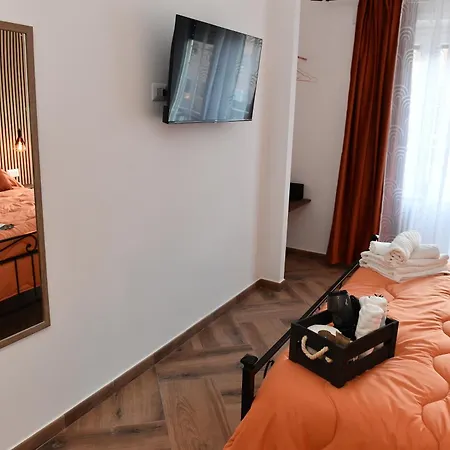 Bed & Breakfast Nest House