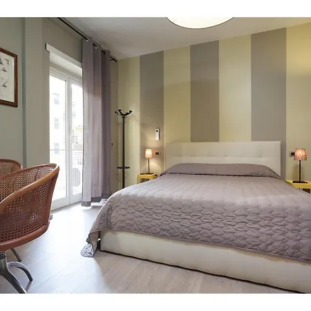 Alex's Guest house *