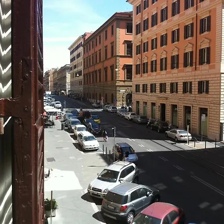 Relais Cavour Couette-café Rome