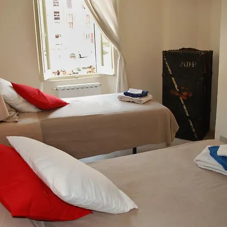 Piazza Farnese Apartment