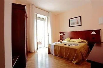 Dei Giuochi Delfici Guest house 2*