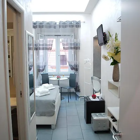 Relais Cavour 2*