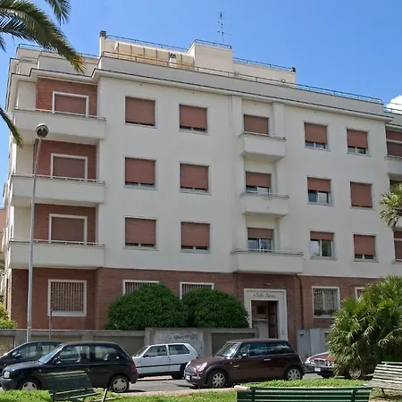 Maria Hotel 4*