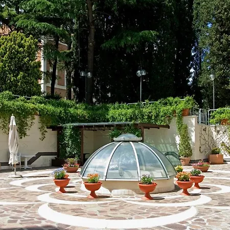 Maria Hotel 4*