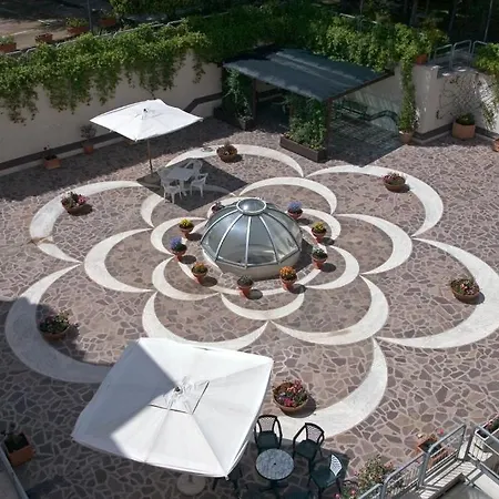 Hotel Maria 4*