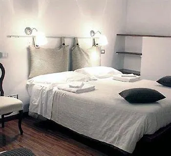Bed & Breakfast Arco Del Lauro 3*