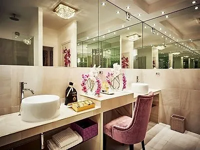 The Hotel Rome