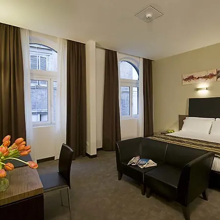 Rinascimento - Gruppo Trevi 4* Rom